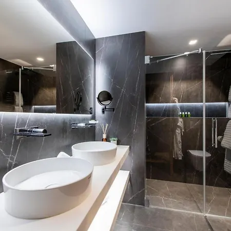Holiday home Chalet De Vacances - - Piscine Et Spa *